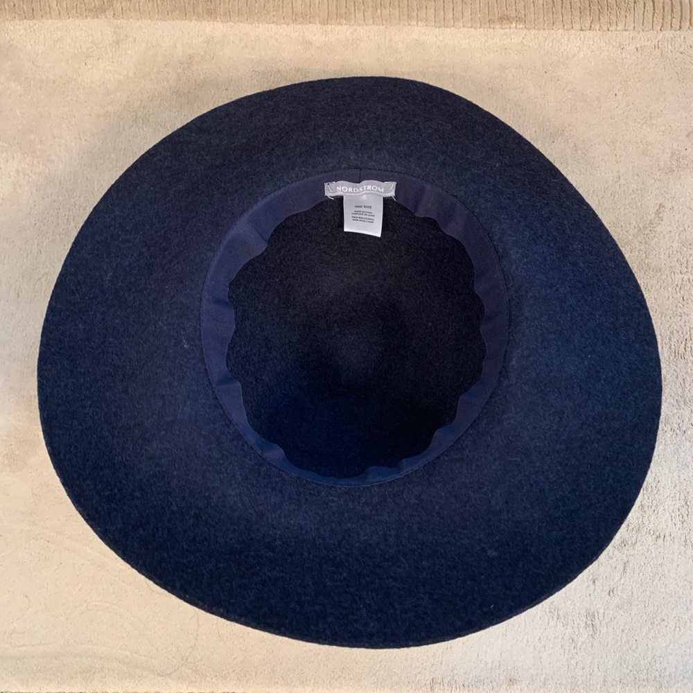 Hat - Picture 3 of 3